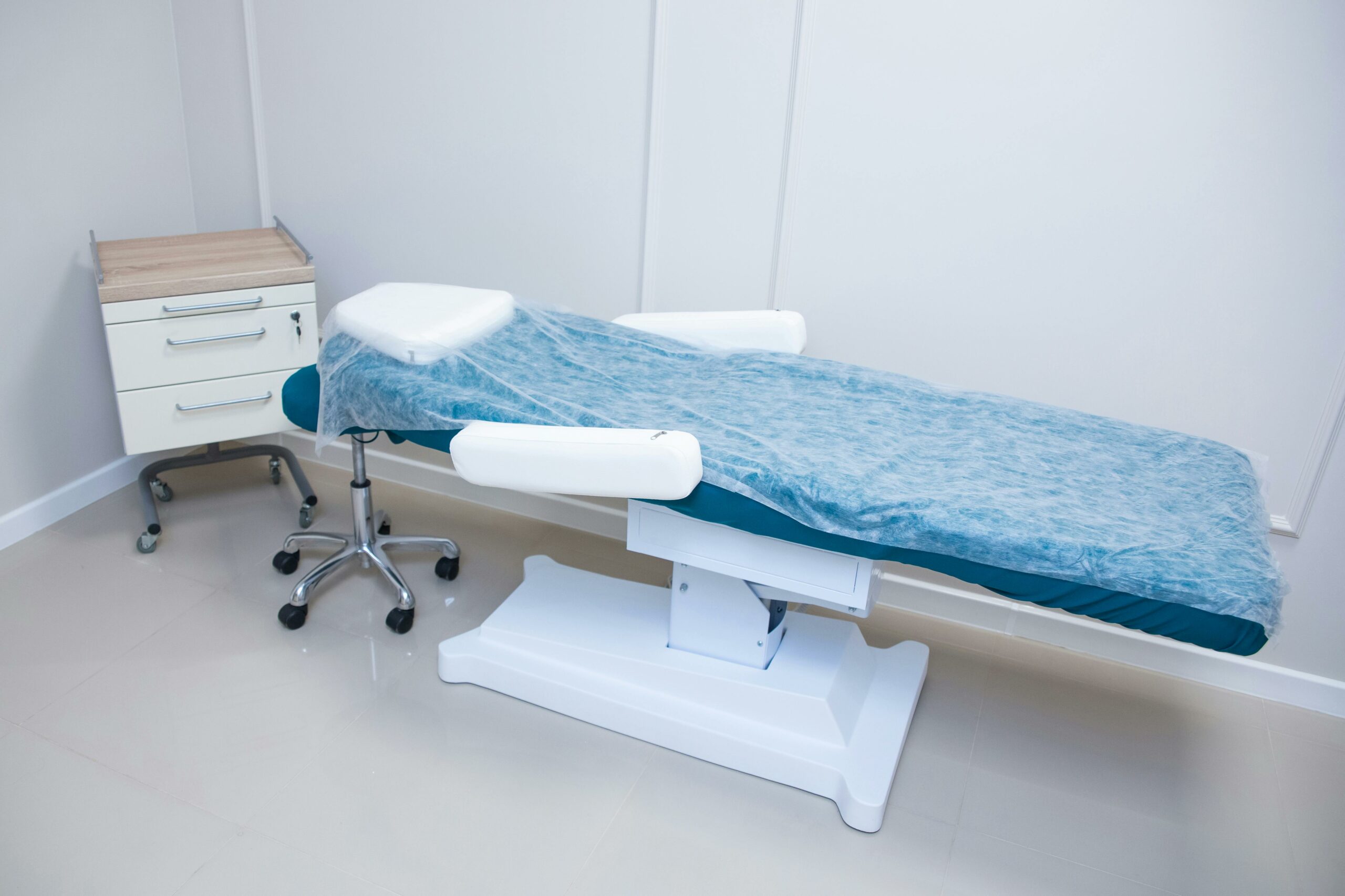 Location-matériel-medical-lit-medecin