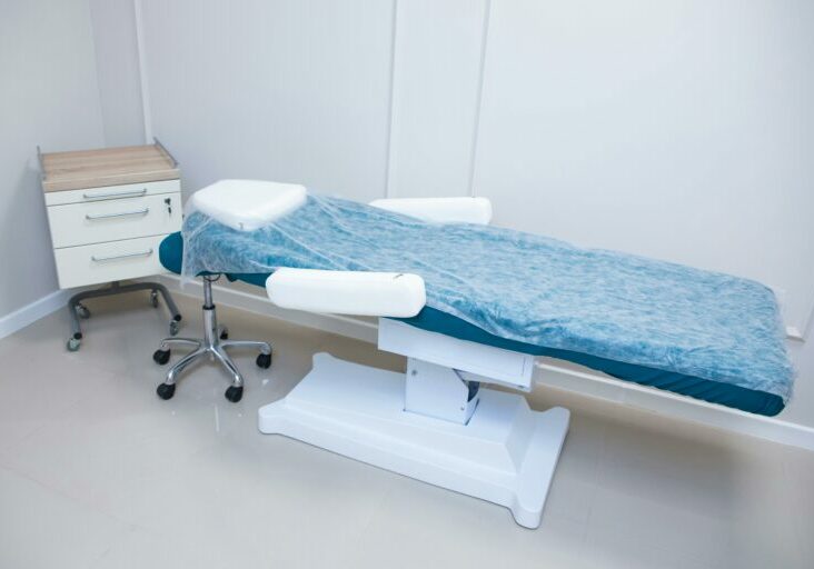 Location-matériel-medical-lit-medecin